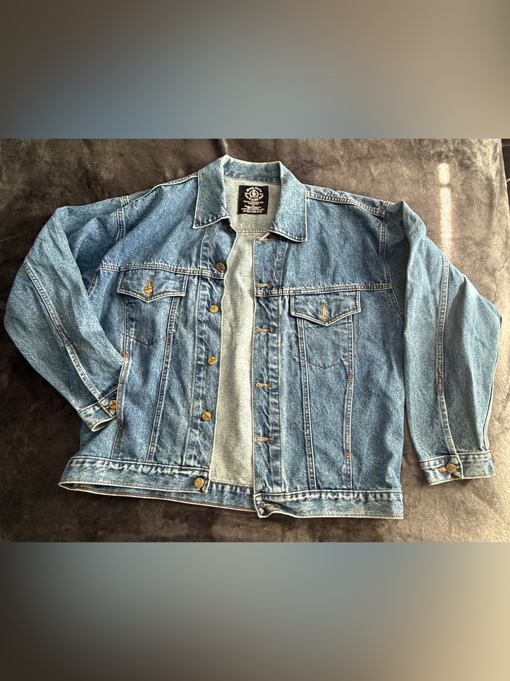 Classic Men’s Denim Shirt Jacket in Blue